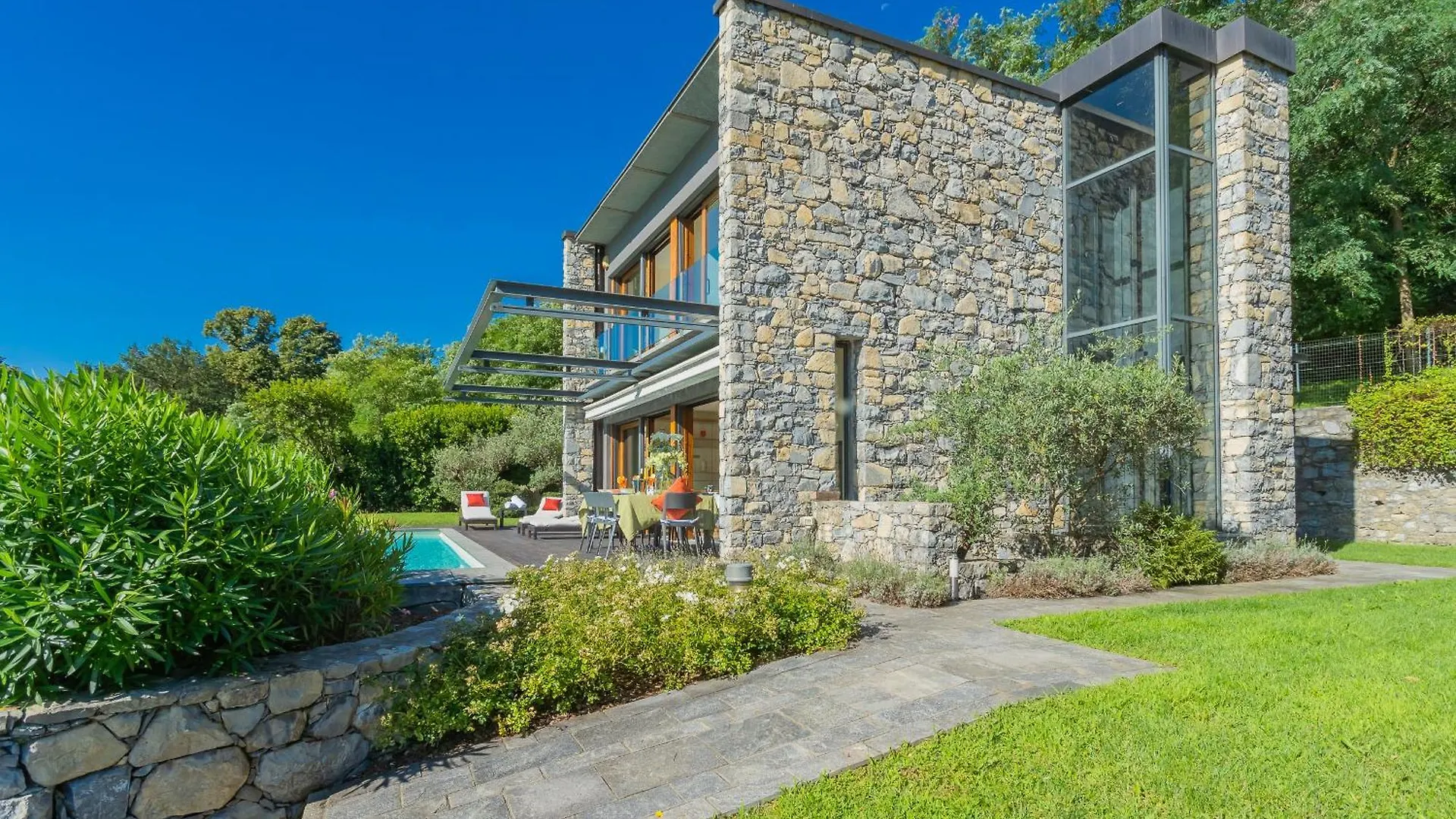 Villa Infinity Lake Como By Rent All Комо